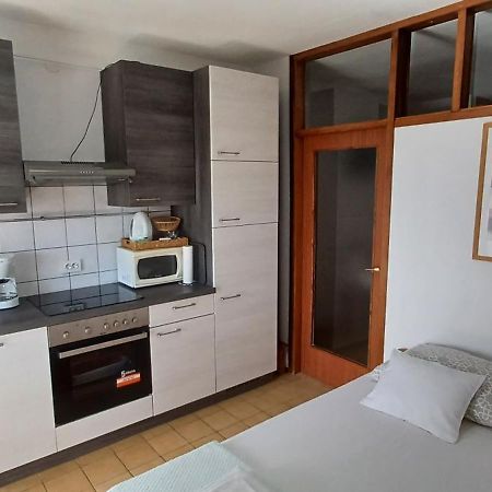 Mirta 1 Apartman Pavicini Kültér fotó